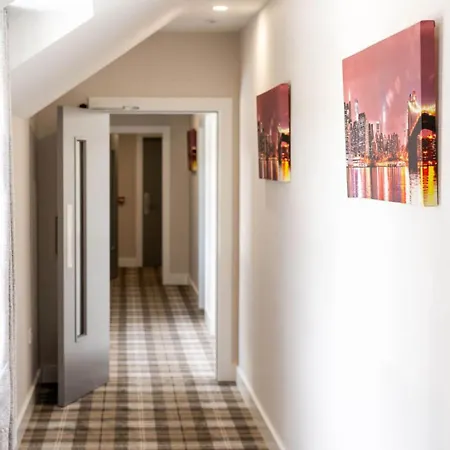 Apartment Bridge *